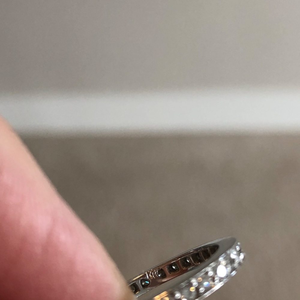 DIAMOND ETERNITY BAND RING - Picture 7 of 7